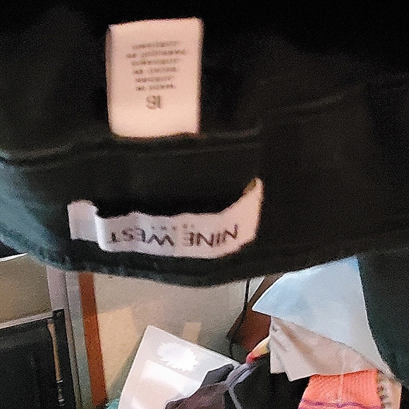 Sleek straight leg - Picture 4 of 4